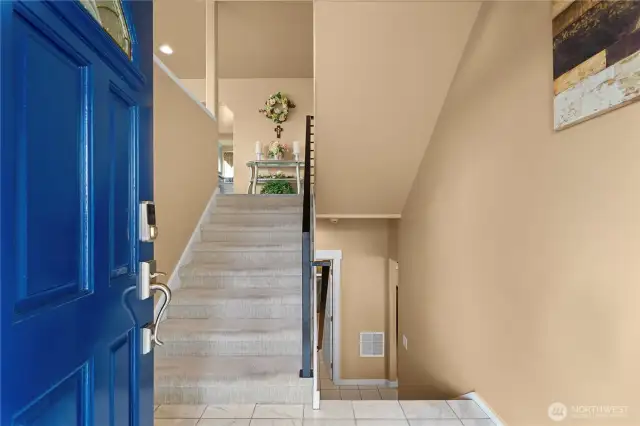 Wide split entryway