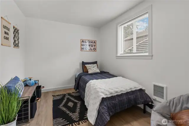 2nd bedroom