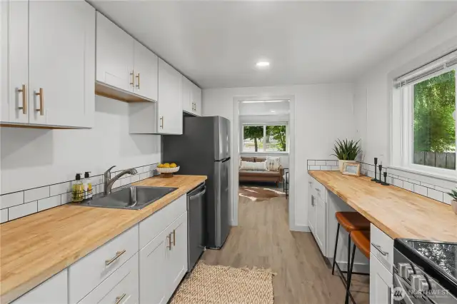 large new kitchen