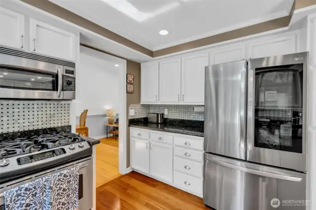 It's a kitchen you can move around in.
