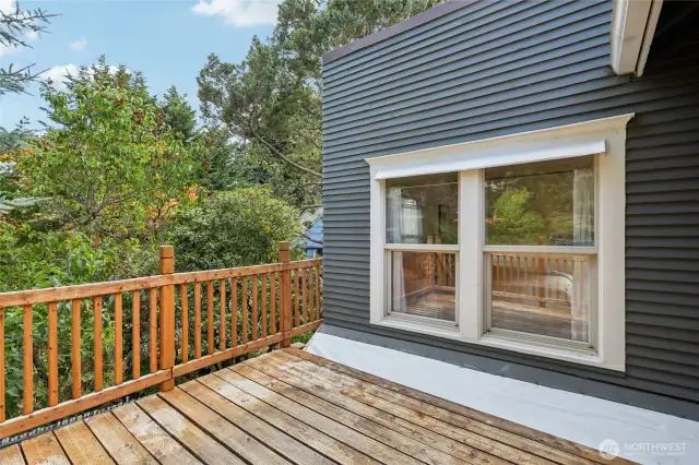 deck above carport!