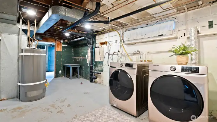 The washer and dryer stay, and there’s plenty of extra space in this expansive basement for storage or projects. You’ll also appreciate the efficiency of the natural gas water heater - practical and reliable year-round.