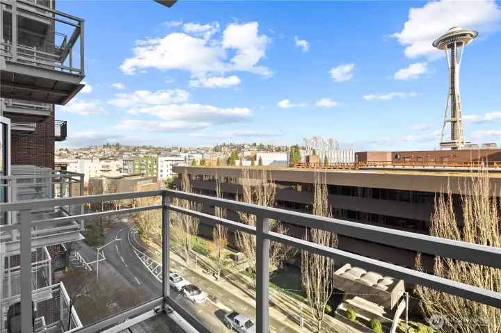 3 minutes from the arena for a game or a show