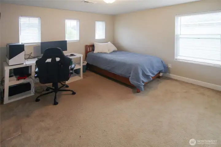 Spacious Upstairs Bedroom #4
