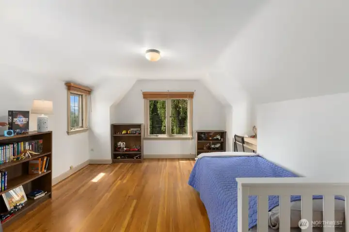 2nd Upstairs Bed