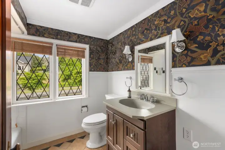 Upstairs Full Bath