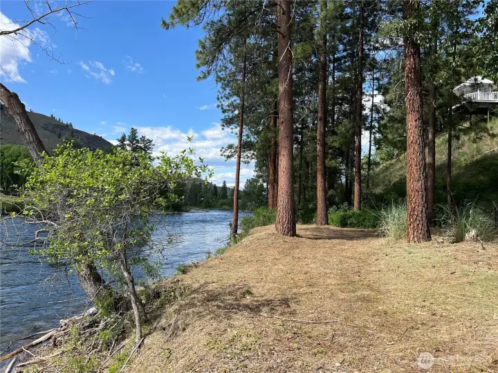 "The Methow River winds past the property, offering ever-changing views, wildlife habitat and exceptional recreation."