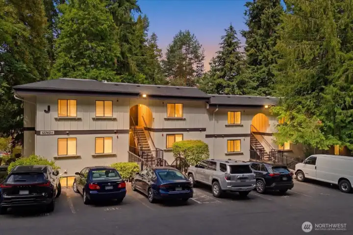 Exterior of 12742 NE 116th Ln., Unit J23 at dusk