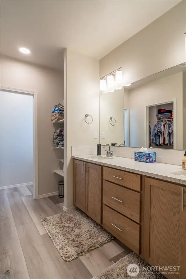Main bathrom