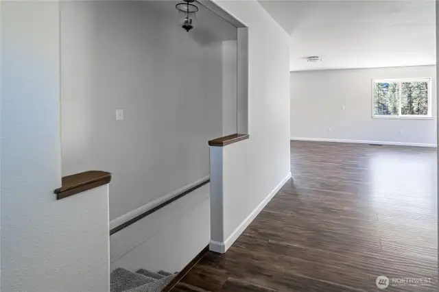 Entryway and stairs to lower level