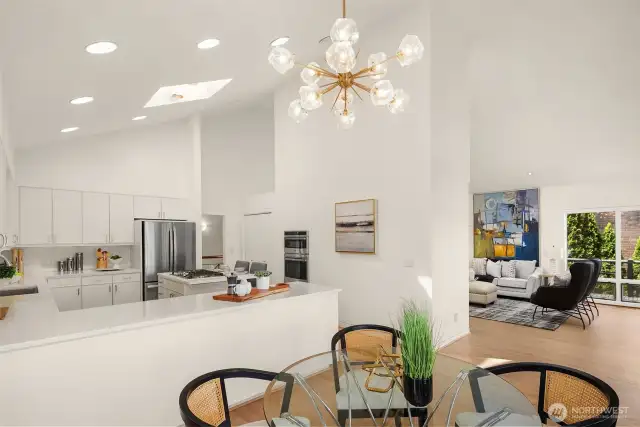 A smooth connection from room to room offers spaces and places for everyone!