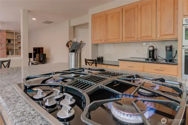 Gas cooking with downdraft