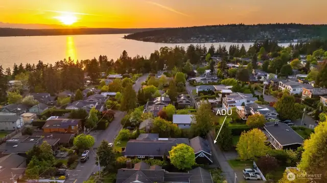 ADU above 3 car detach garage — 698sq’    2 homes, one lot!