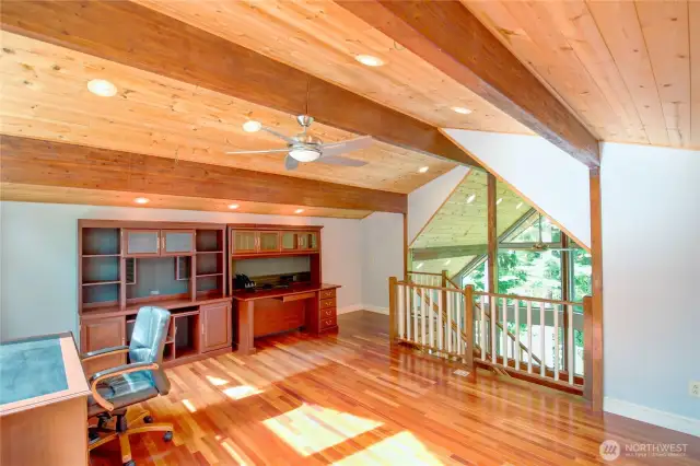 Upper level used as office has plenty of space.