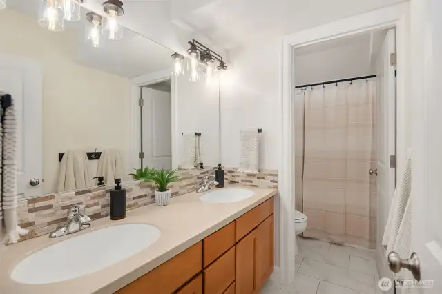 Downstairs Full Bath
