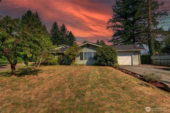 Gorgeous Area to Live  Close to all the things!