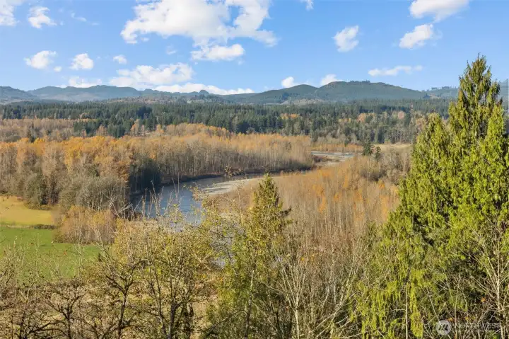 Stunning territorial views of mountains and river beyond!