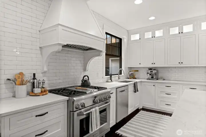 custom range hood