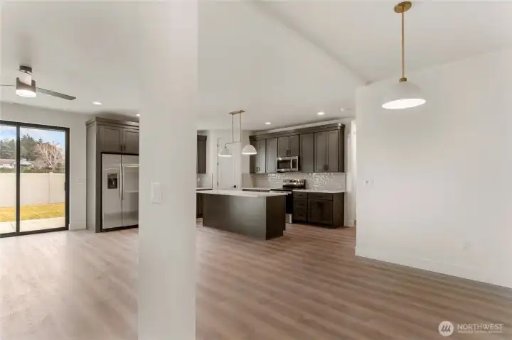 Not of actual home. Same floorplan, builder, and neighborhood.