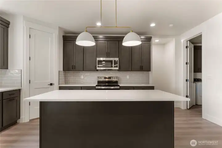 Not of actual home. Same floorplan, builder, and neighborhood.