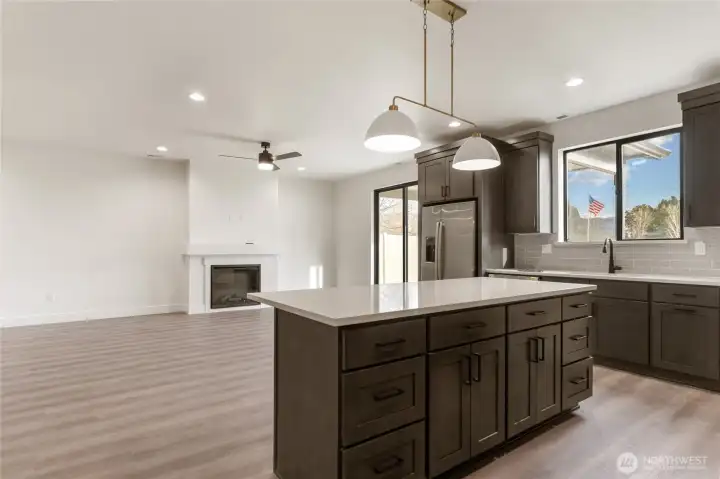 Not of actual home. Same floorplan, builder, and neighborhood.