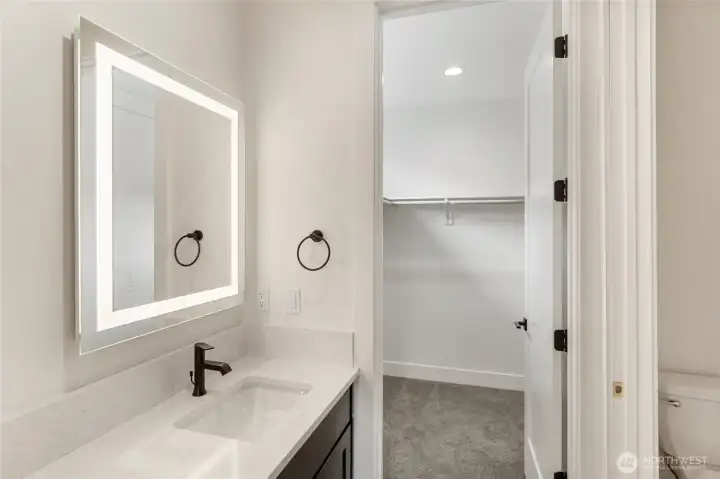 Not of actual home. Same floorplan, builder, and neighborhood.