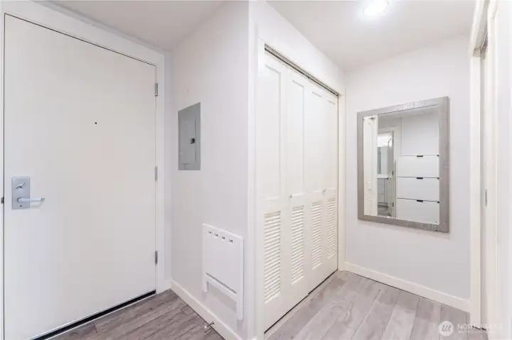 Note the built in folding chair for removing shoes.