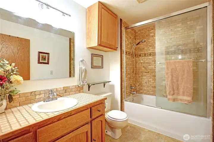 Full Bathroom