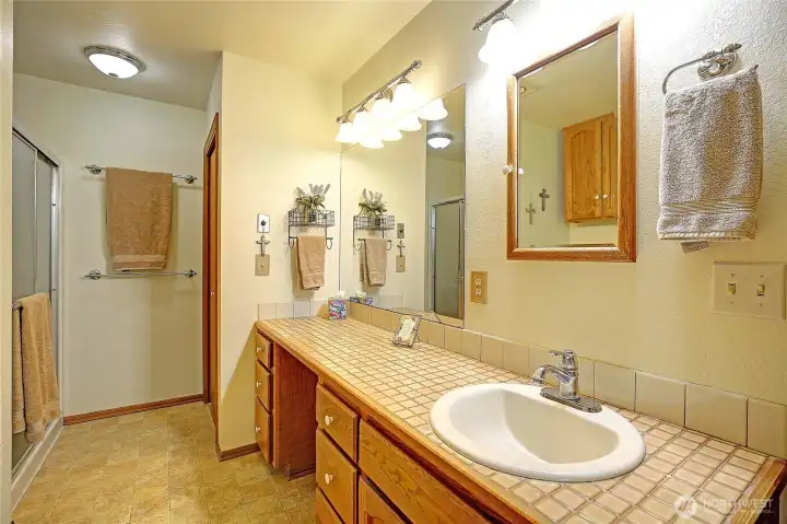 Ensuite Bath