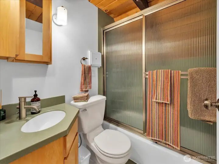 Main floor full bathroom- 17117 Riverview Way E