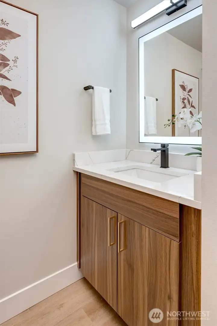 Half bath on main level Half bath on main level
