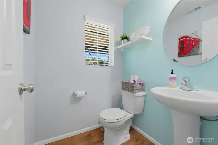 main floor 1/2 bathroom