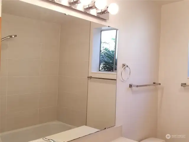 952B bathroom