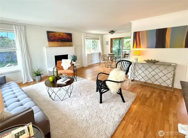 Circular floor plan in this split-level home.