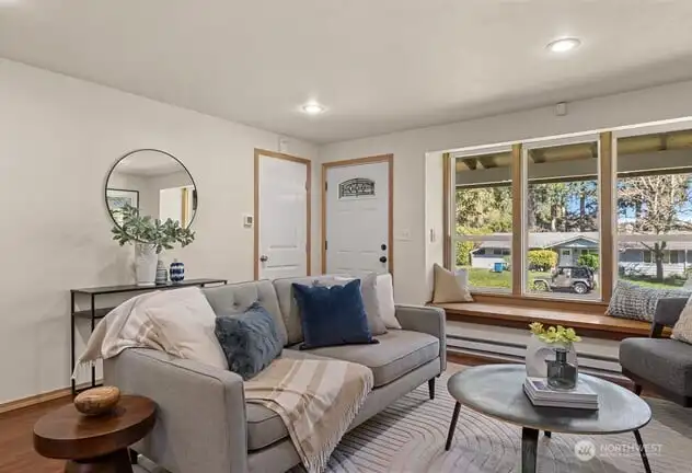 Window seat with views to quiet neighborhood on cul-de-sac