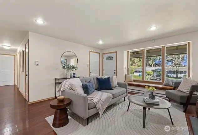 Living room leads to hallway