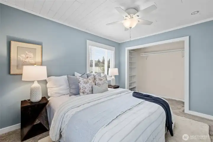 Closet space highlighted—plenty of room for organization