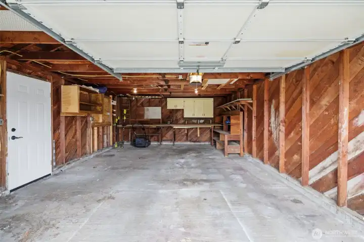 Spacious detached garage