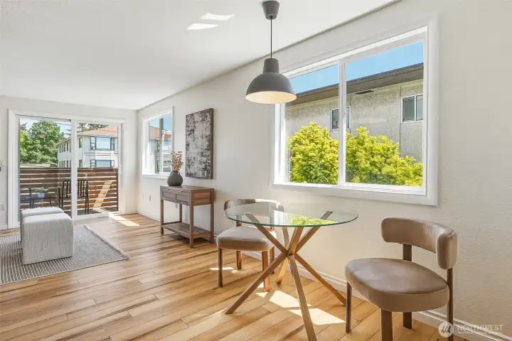 Flexible dining area