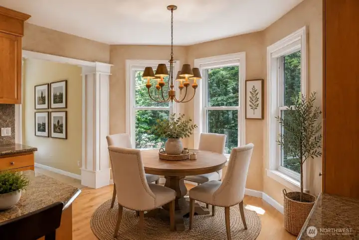 Virtually Staged Breakfast Nook Virtually Staged Breakfast Nook