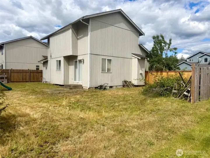 Expansive backyard with room for RV parking. Expansive backyard with room for RV parking.