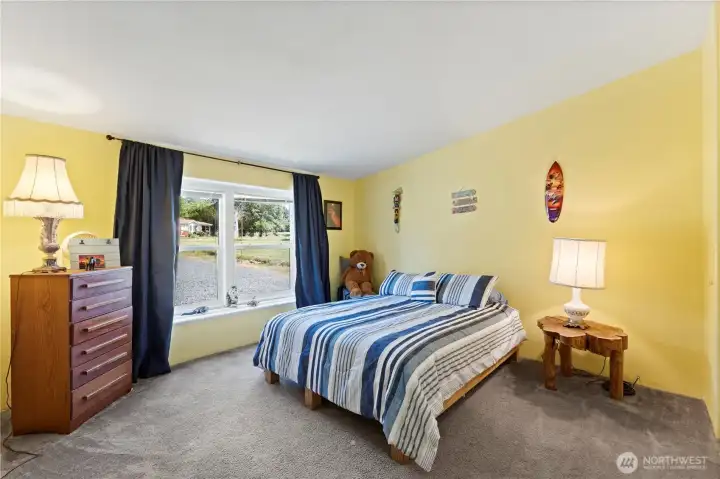 Guest bedroom 2