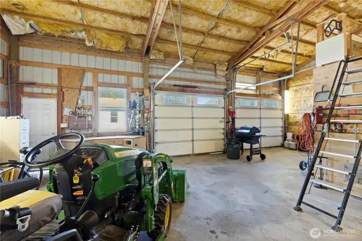 Shop w/upstairs loft