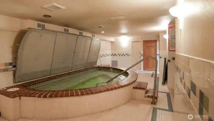 Hot Tub/Spa Hot Tub/Spa