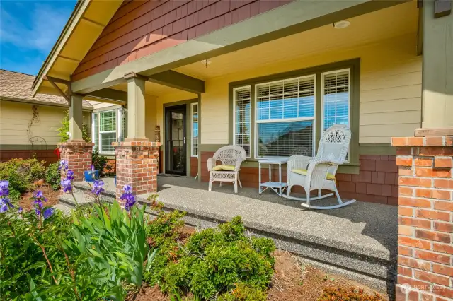 Cheerful front porch is a great place to enjoy your mornings!