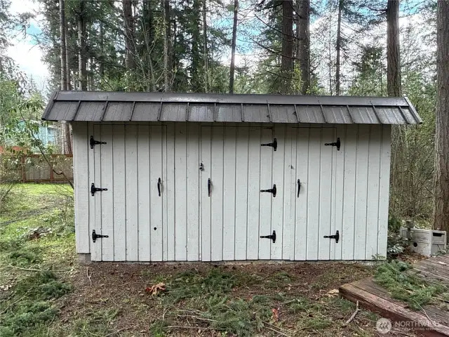Shed with 1/2 bath