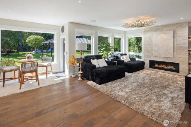 Dining nook w/backyard views