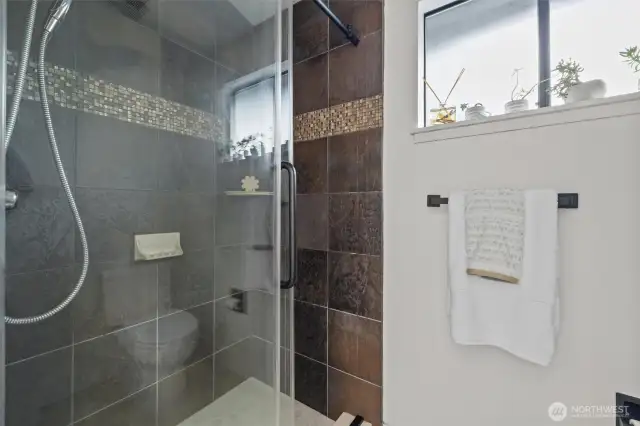 Primary shower