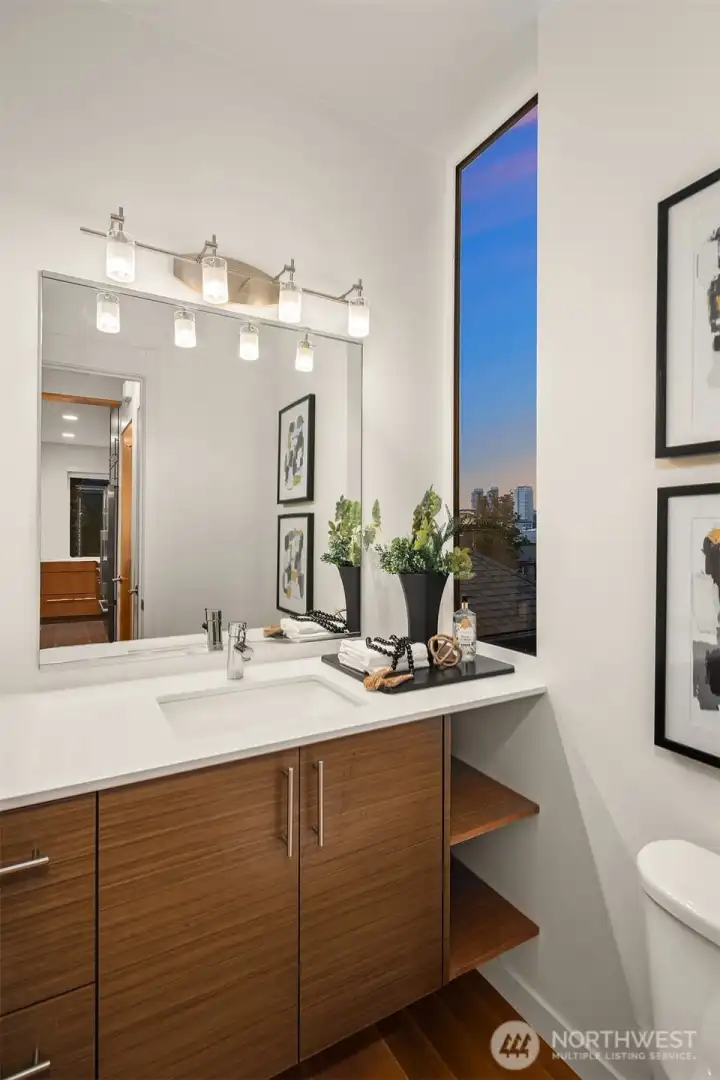 Main level powder bath