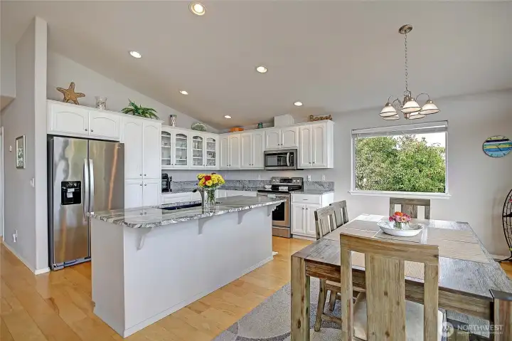 Spacious kitchen w/ large island for entertaining. Stainless steal appliances.